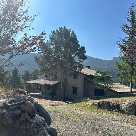 Villa Cal Manubens à Castellar del Riu Extérieur photo