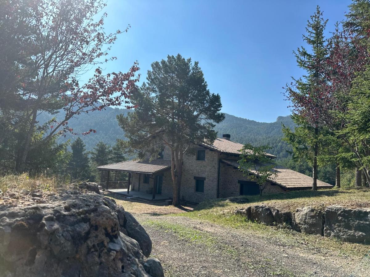Villa Cal Manubens à Castellar del Riu Extérieur photo