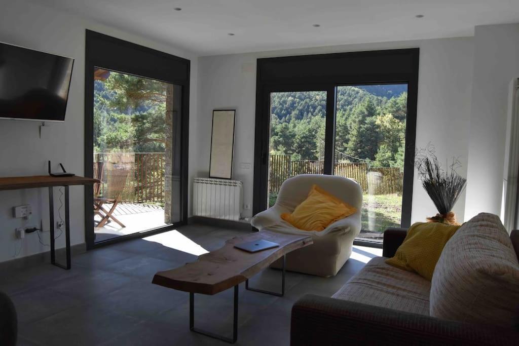 Villa Cal Manubens à Castellar del Riu Extérieur photo