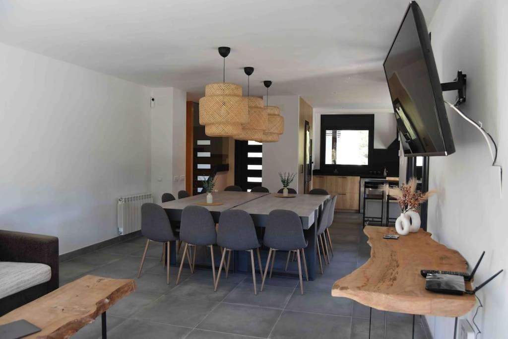 Villa Cal Manubens à Castellar del Riu Extérieur photo