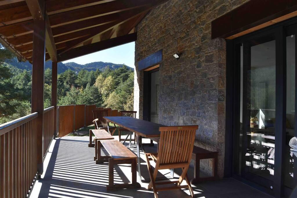 Villa Cal Manubens à Castellar del Riu Extérieur photo